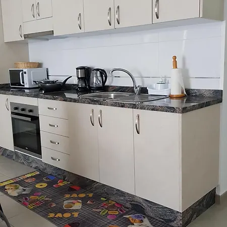 Buenavista Cerca De La Playa Callao Salvaje